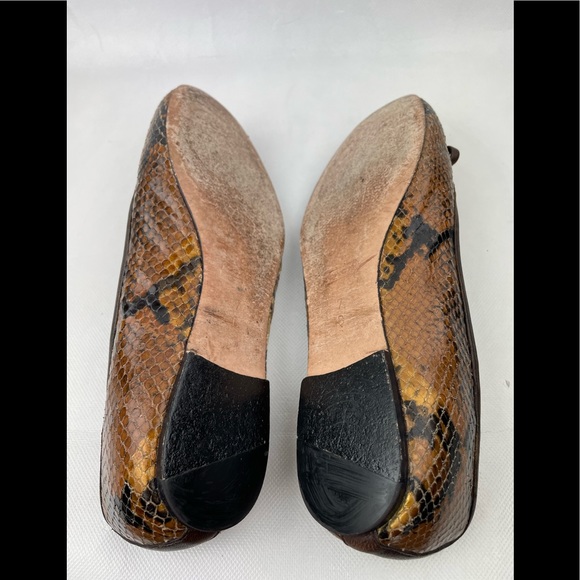 Coach Leather Stain Skin Flat Shoes Sz 7B - Picture 9 of 12